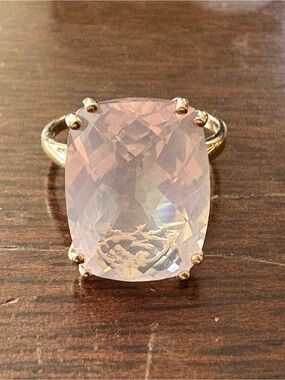 10K Yellow Gold Rose Quartz Ring